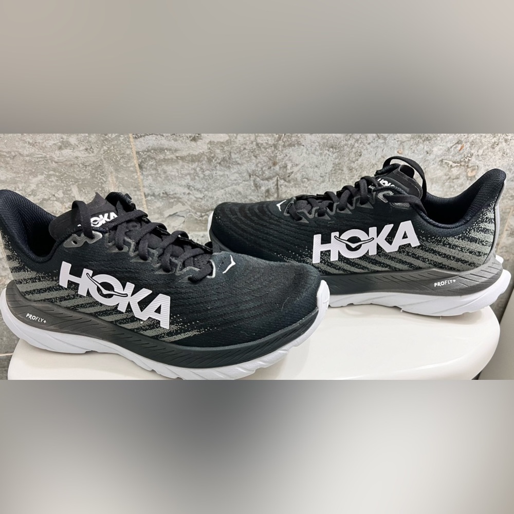 Women’s HOKA MACH 5 Running Sneakers